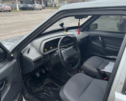 Серый ВАЗ 2114 Самара, объемом двигателя 1.6 л и пробегом 165 тыс. км за 1500 $, фото 9 на Automoto.ua