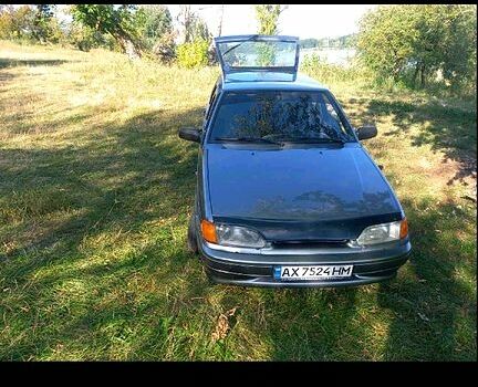 Серый ВАЗ 2114 Самара, объемом двигателя 1.6 л и пробегом 165 тыс. км за 2000 $, фото 1 на Automoto.ua