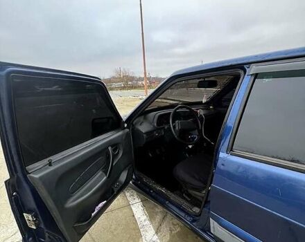 Синий ВАЗ 2114 Самара, объемом двигателя 1.5 л и пробегом 160 тыс. км за 2000 $, фото 4 на Automoto.ua