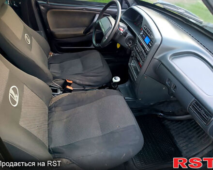 Зеленый ВАЗ 2114 Самара, объемом двигателя 1.6 л и пробегом 250 тыс. км за 1350 $, фото 8 на Automoto.ua