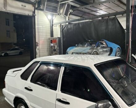 Белый ВАЗ 2115 Самара, объемом двигателя 1.5 л и пробегом 300 тыс. км за 1099 $, фото 1 на Automoto.ua