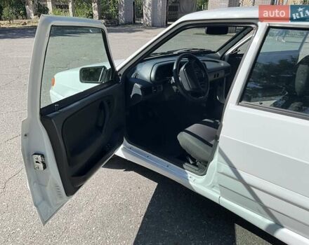 Білий ВАЗ 2115 Самара, об'ємом двигуна 1.6 л та пробігом 170 тис. км за 3600 $, фото 6 на Automoto.ua