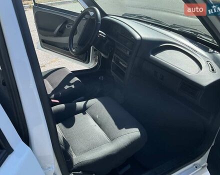 Білий ВАЗ 2115 Самара, об'ємом двигуна 1.6 л та пробігом 170 тис. км за 3600 $, фото 8 на Automoto.ua