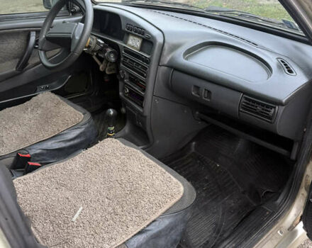 Бежевый ВАЗ 2115 Самара, объемом двигателя 1.5 л и пробегом 252 тыс. км за 1700 $, фото 5 на Automoto.ua