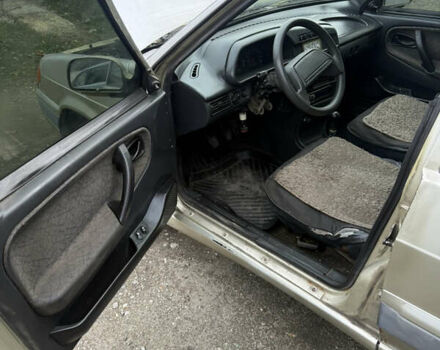 Бежевый ВАЗ 2115 Самара, объемом двигателя 1.5 л и пробегом 252 тыс. км за 1700 $, фото 4 на Automoto.ua