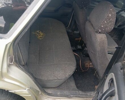 Бежевый ВАЗ 2115 Самара, объемом двигателя 1.6 л и пробегом 567 тыс. км за 600 $, фото 1 на Automoto.ua