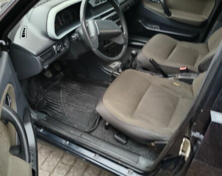 Черный ВАЗ 2115 Самара, объемом двигателя 1.6 л и пробегом 140 тыс. км за 2600 $, фото 5 на Automoto.ua