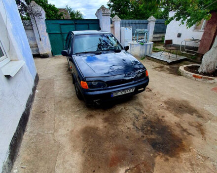 Черный ВАЗ 2115 Самара, объемом двигателя 1.5 л и пробегом 180 тыс. км за 1650 $, фото 1 на Automoto.ua