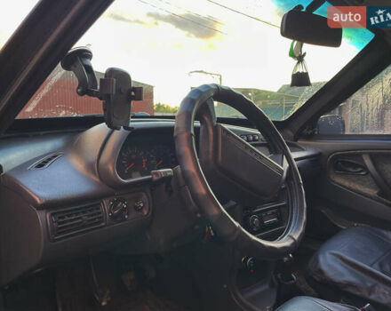Чорний ВАЗ 2115 Самара, об'ємом двигуна 1.5 л та пробігом 260 тис. км за 2550 $, фото 1 на Automoto.ua