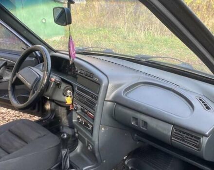 Чорний ВАЗ 2115 Самара, об'ємом двигуна 1.5 л та пробігом 315 тис. км за 1250 $, фото 6 на Automoto.ua