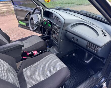 Черный ВАЗ 2115 Самара, объемом двигателя 1.5 л и пробегом 265 тыс. км за 1750 $, фото 6 на Automoto.ua