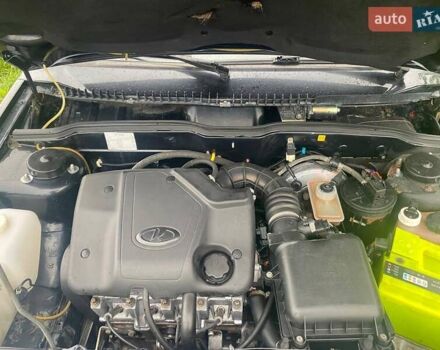 Черный ВАЗ 2115 Самара, объемом двигателя 1.6 л и пробегом 115 тыс. км за 2200 $, фото 4 на Automoto.ua