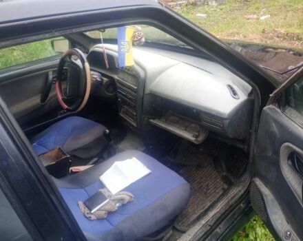 Черный ВАЗ 2115 Самара, объемом двигателя 1 л и пробегом 300 тыс. км за 900 $, фото 6 на Automoto.ua