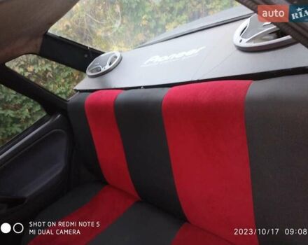 Черный ВАЗ 2115 Самара, объемом двигателя 1.6 л и пробегом 236 тыс. км за 2100 $, фото 5 на Automoto.ua