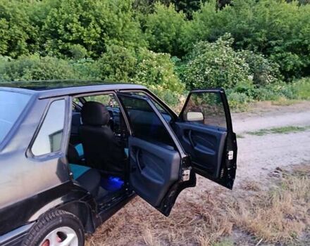 Черный ВАЗ 2115 Самара, объемом двигателя 1.6 л и пробегом 181 тыс. км за 1850 $, фото 2 на Automoto.ua