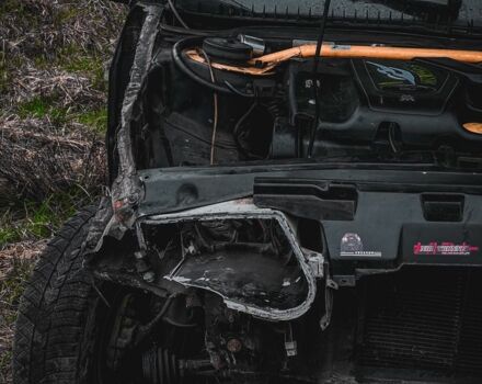 Черный ВАЗ 2115 Самара, объемом двигателя 1.6 л и пробегом 200 тыс. км за 900 $, фото 4 на Automoto.ua