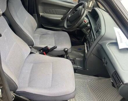 Черный ВАЗ 2115 Самара, объемом двигателя 1.6 л и пробегом 155 тыс. км за 999 $, фото 7 на Automoto.ua