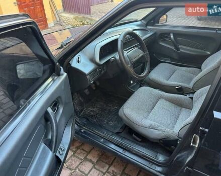 Черный ВАЗ 2115 Самара, объемом двигателя 1.6 л и пробегом 295 тыс. км за 1900 $, фото 9 на Automoto.ua