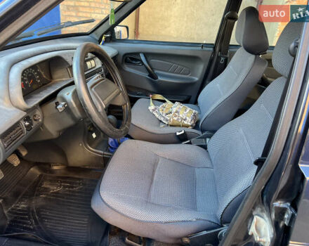 Чорний ВАЗ 2115 Самара, об'ємом двигуна 1.6 л та пробігом 83 тис. км за 2100 $, фото 11 на Automoto.ua