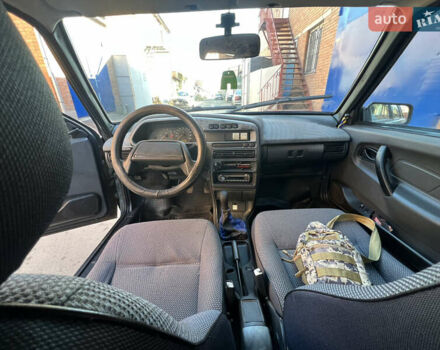 Чорний ВАЗ 2115 Самара, об'ємом двигуна 1.6 л та пробігом 83 тис. км за 2100 $, фото 12 на Automoto.ua