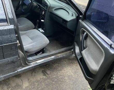 Черный ВАЗ 2115 Самара, объемом двигателя 1.6 л и пробегом 250 тыс. км за 1500 $, фото 4 на Automoto.ua