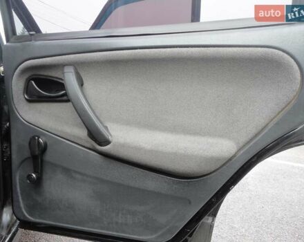 Черный ВАЗ 2115 Самара, объемом двигателя 1.6 л и пробегом 112 тыс. км за 3299 $, фото 19 на Automoto.ua