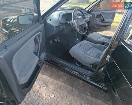 Черный ВАЗ 2115 Самара, объемом двигателя 1.6 л и пробегом 111 тыс. км за 1890 $, фото 3 на Automoto.ua