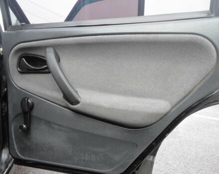 Черный ВАЗ 2115 Самара, объемом двигателя 1.6 л и пробегом 112 тыс. км за 3299 $, фото 19 на Automoto.ua