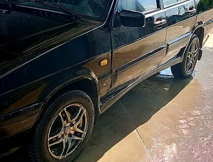 Черный ВАЗ 2115 Самара, объемом двигателя 1.6 л и пробегом 0 тыс. км за 1250 $, фото 1 на Automoto.ua