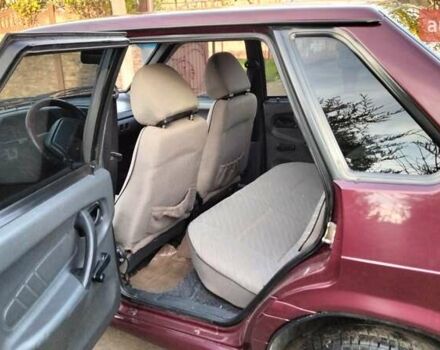 Красный ВАЗ 2115 Самара, объемом двигателя 1.5 л и пробегом 61 тыс. км за 2800 $, фото 4 на Automoto.ua