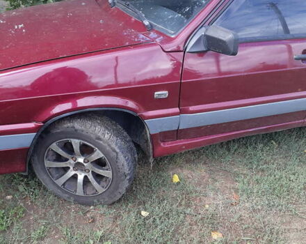 Красный ВАЗ 2115 Самара, объемом двигателя 1.5 л и пробегом 100 тыс. км за 2800 $, фото 2 на Automoto.ua