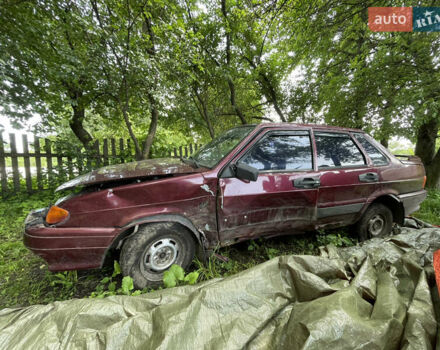 Красный ВАЗ 2115 Самара, объемом двигателя 1.5 л и пробегом 200 тыс. км за 750 $, фото 2 на Automoto.ua