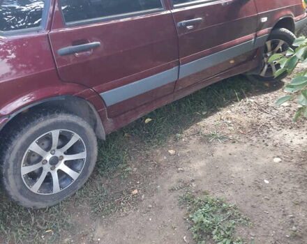 Красный ВАЗ 2115 Самара, объемом двигателя 1.5 л и пробегом 100 тыс. км за 2800 $, фото 5 на Automoto.ua