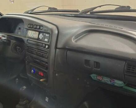 Красный ВАЗ 2115 Самара, объемом двигателя 1.6 л и пробегом 200 тыс. км за 2200 $, фото 3 на Automoto.ua