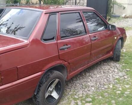 Красный ВАЗ 2115 Самара, объемом двигателя 1.6 л и пробегом 200 тыс. км за 2100 $, фото 1 на Automoto.ua