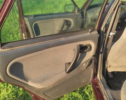 Красный ВАЗ 2115 Самара, объемом двигателя 1.6 л и пробегом 147 тыс. км за 2200 $, фото 4 на Automoto.ua