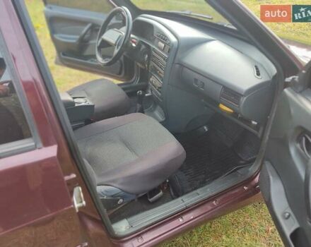 Красный ВАЗ 2115 Самара, объемом двигателя 1.6 л и пробегом 100 тыс. км за 2600 $, фото 11 на Automoto.ua