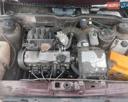 Красный ВАЗ 2115 Самара, объемом двигателя 1 л и пробегом 212 тыс. км за 1700 $, фото 1 на Automoto.ua