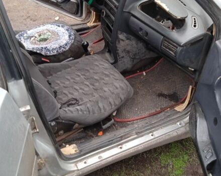 Сірий ВАЗ 2115 Самара, об'ємом двигуна 1.5 л та пробігом 300 тис. км за 357 $, фото 4 на Automoto.ua