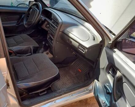 Серый ВАЗ 2115 Самара, объемом двигателя 1.5 л и пробегом 167 тыс. км за 2200 $, фото 5 на Automoto.ua