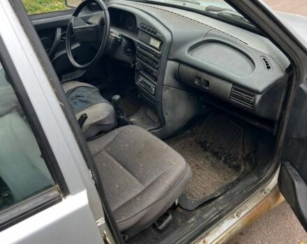 Серый ВАЗ 2115 Самара, объемом двигателя 10 л и пробегом 100 тыс. км за 700 $, фото 7 на Automoto.ua