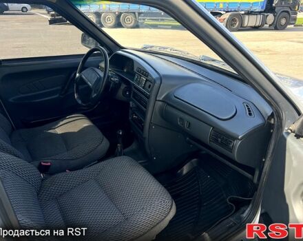 Серый ВАЗ 2115 Самара, объемом двигателя 1.5 л и пробегом 320 тыс. км за 1399 $, фото 4 на Automoto.ua