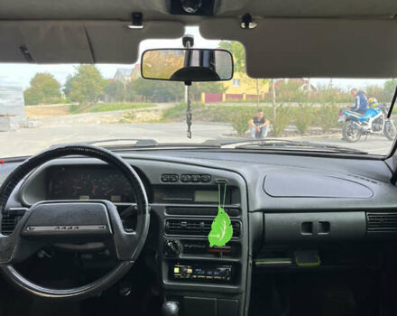 Серый ВАЗ 2115 Самара, объемом двигателя 1.5 л и пробегом 180 тыс. км за 2100 $, фото 5 на Automoto.ua