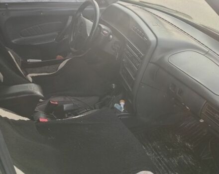 Серый ВАЗ 2115 Самара, объемом двигателя 1.5 л и пробегом 250 тыс. км за 1100 $, фото 2 на Automoto.ua