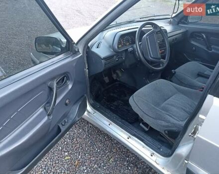 Серый ВАЗ 2115 Самара, объемом двигателя 1.5 л и пробегом 262 тыс. км за 1450 $, фото 27 на Automoto.ua