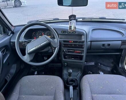 Сірий ВАЗ 2115 Самара, об'ємом двигуна 1.5 л та пробігом 77 тис. км за 1999 $, фото 11 на Automoto.ua