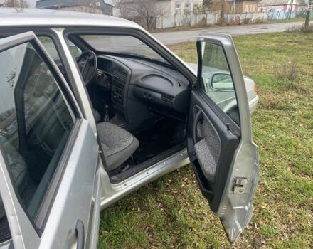 Серый ВАЗ 2115 Самара, объемом двигателя 1.5 л и пробегом 152 тыс. км за 1800 $, фото 4 на Automoto.ua