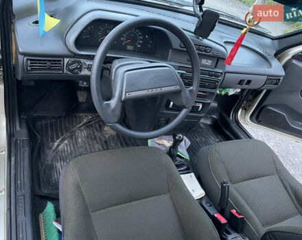 Серый ВАЗ 2115 Самара, объемом двигателя 1.5 л и пробегом 177 тыс. км за 2200 $, фото 9 на Automoto.ua