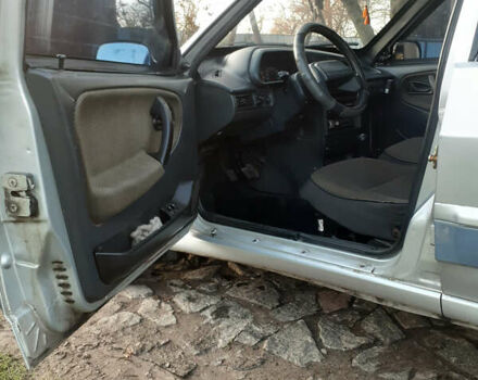 Серый ВАЗ 2115 Самара, объемом двигателя 0 л и пробегом 180 тыс. км за 2250 $, фото 7 на Automoto.ua