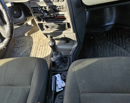 Серый ВАЗ 2115 Самара, объемом двигателя 1.5 л и пробегом 250 тыс. км за 1950 $, фото 5 на Automoto.ua